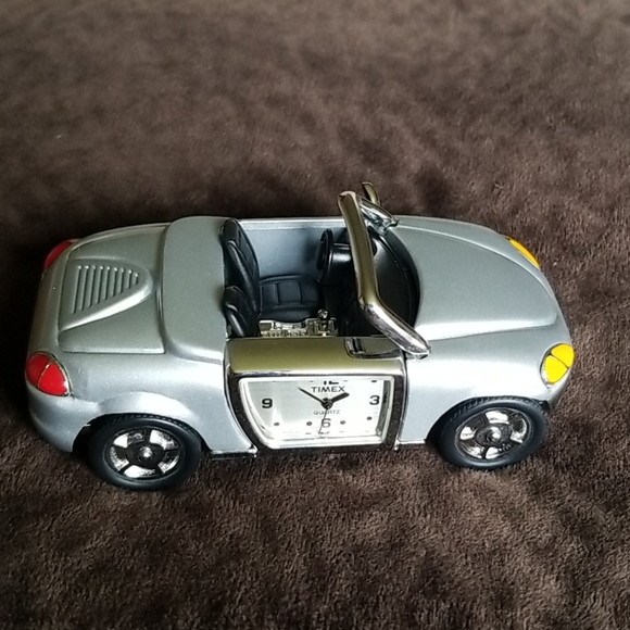 Timex collectible mini clock - Picture 2 of 9